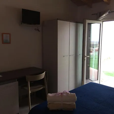 Sole E Sale 2 Bed & Breakfast San Teodoro  Exterior photo